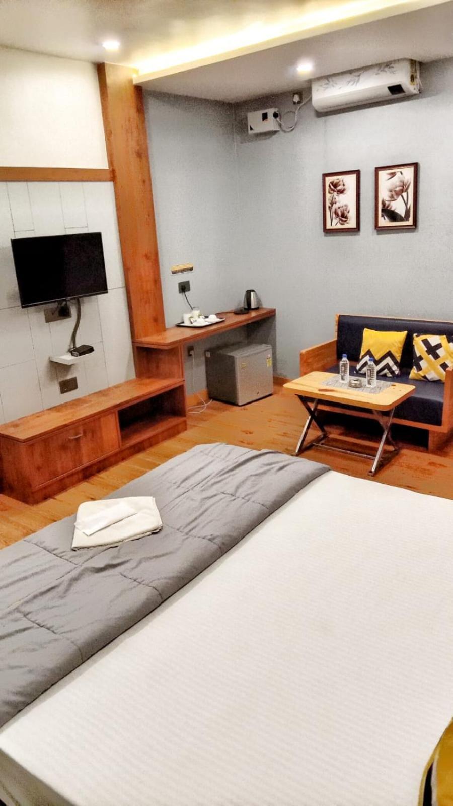 The Promise Hotel And Resort Tajpur 외부 사진