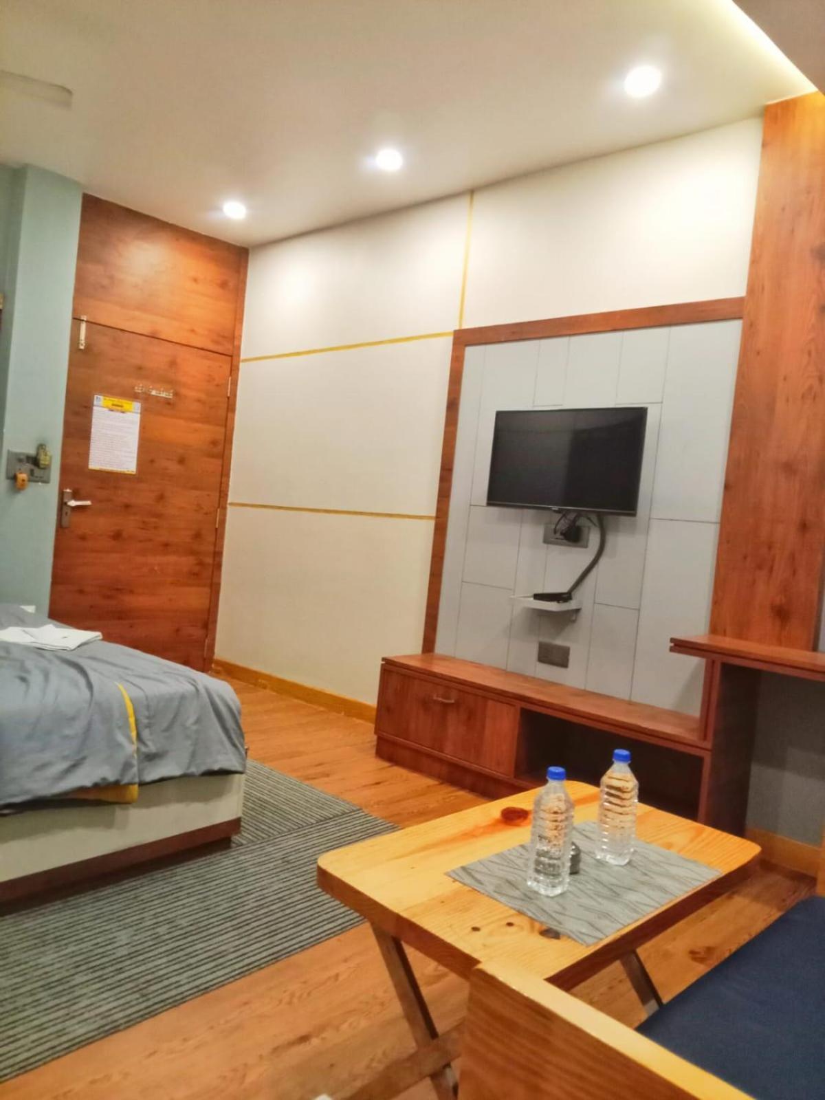 The Promise Hotel And Resort Tajpur 외부 사진