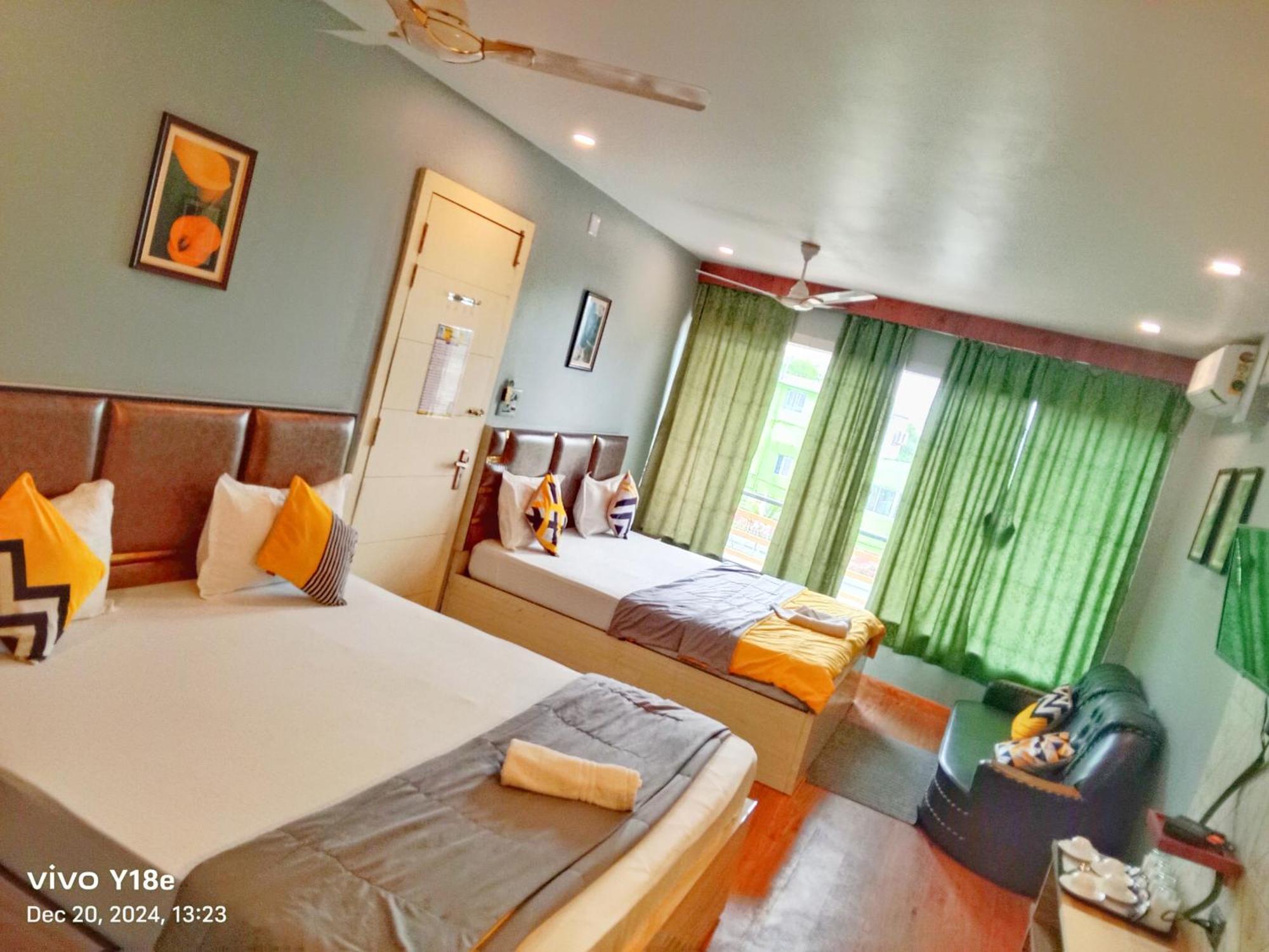 The Promise Hotel And Resort Tajpur 객실 사진